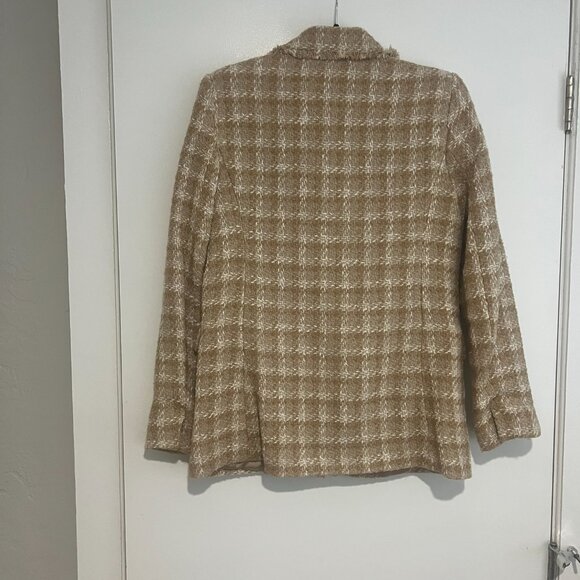 Mango Tweed blazer with jewel button - Size Medium - EUC - Picture 10 of 13